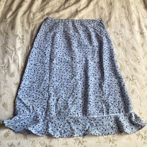 Blue Mid rise midi skirt size small in great condition never worn